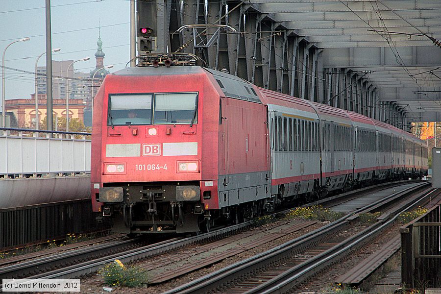 Deutsche Bahn - 101064-4
/ Bild: db1010644_bk1211090050.jpg Deutsche Bahn - 101064-4
/ Bild: db1010644_bk1211090050.jpg