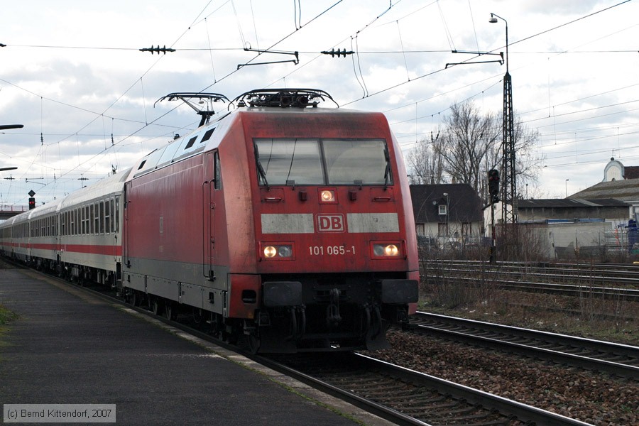 Deutsche Bahn - 101065-1
/ Bild: db1010651_bk0703030047.jpg