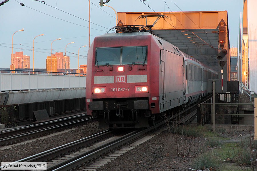 Deutsche Bahn - 101067-7
/ Bild: db1010677_bk1512220021.jpg