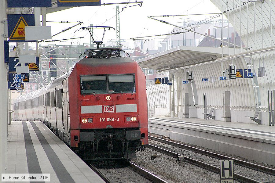 Deutsche Bahn - 101069-3
/ Bild: db1010693_bk0604170003.jpg Deutsche Bahn - 101069-3
/ Bild: db1010693_bk0604170003.jpg