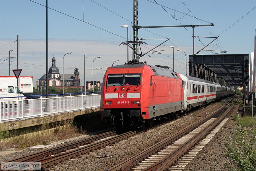 Deutsche Bahn - 101074-3
/ Bild: db1010743_cw0708230010.jpg Deutsche Bahn - 101074-3
/ Bild: db1010743_cw0708230010.jpg