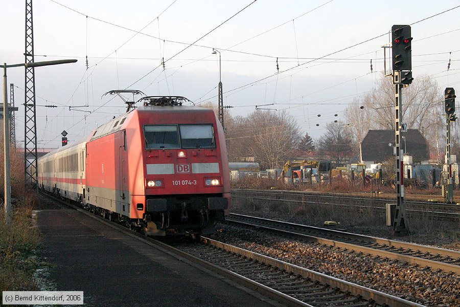 Deutsche Bahn - 101074-3
/ Bild: db1010743_e0025736.jpg Deutsche Bahn - 101074-3
/ Bild: db1010743_e0025736.jpg