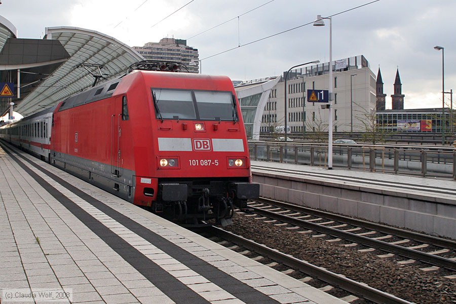 Deutsche Bahn - 101087-5
/ Bild: db1010875_cw0804070004.jpg Deutsche Bahn - 101087-5
/ Bild: db1010875_cw0804070004.jpg