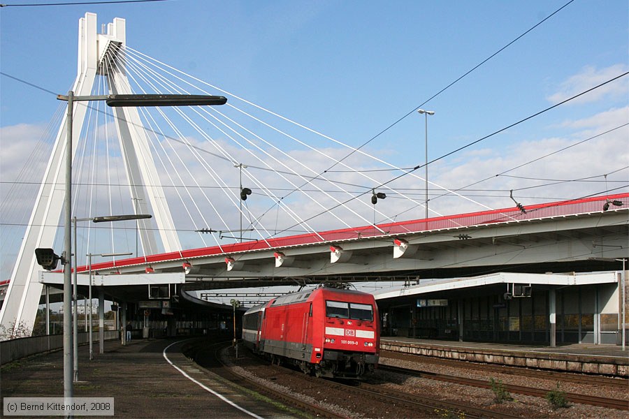 Deutsche Bahn - 101099-0
/ Bild: db1010990_bk0810170006.jpg