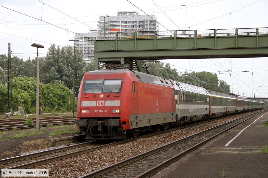 Deutsche Bahn - 101102-2
/ Bild: db1011022_e0022762.jpg