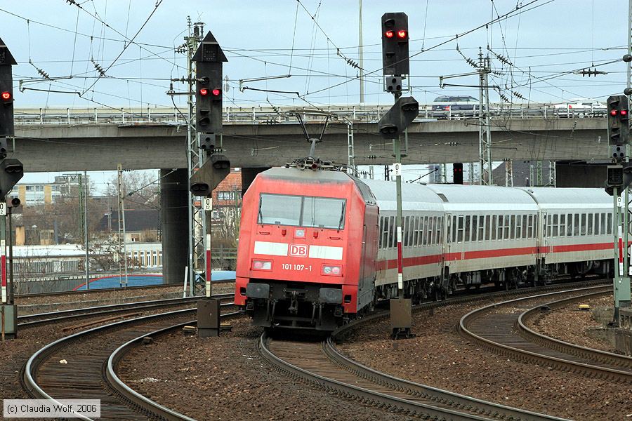 Deutsche Bahn - 101107-1
/ Bild: db1011071_cw0604020010.jpg