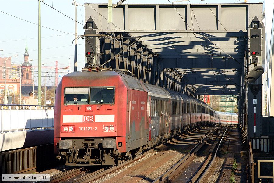 Deutsche Bahn - 101121-2
/ Bild: db1011212_e0011855.jpg