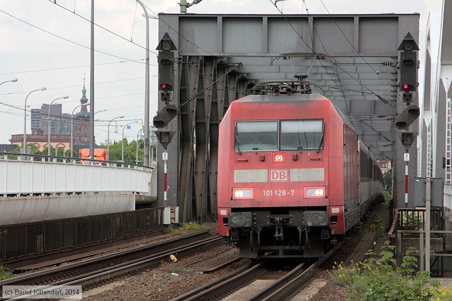 Deutsche Bahn - 101128-7
/ Bild: db1011287_bk1406020037.jpg