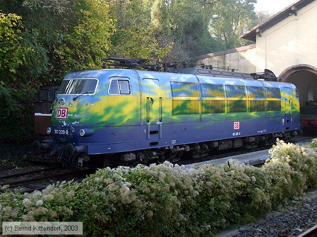 Deutsche Bahn - 103220-0
/ Bild: db1032200_e0000295.jpg Deutsche Bahn - 103220-0
/ Bild: db1032200_e0000295.jpg