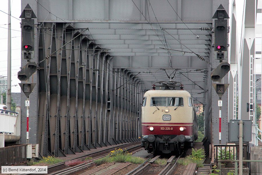Deutsche Bahn - 103235-8
/ Bild: db1032358_bk1406020014.jpg