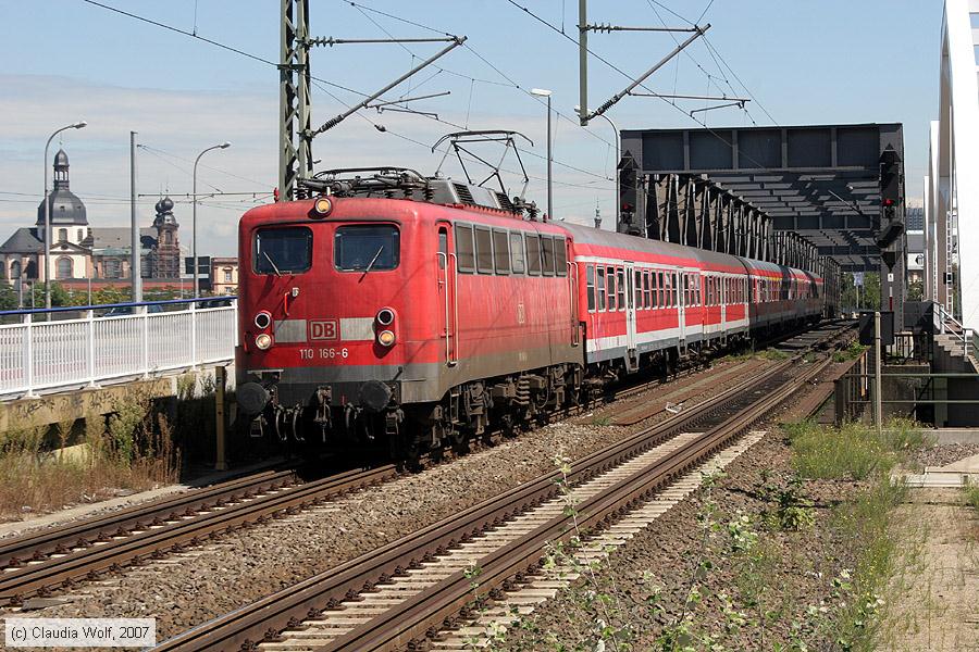 Deutsche Bahn - 110166-6
/ Bild: db1101666_cw0708230015.jpg