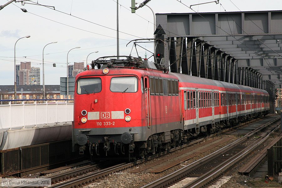 Deutsche Bahn - 110333-2
/ Bild: db1103332_bk0803100046.jpg