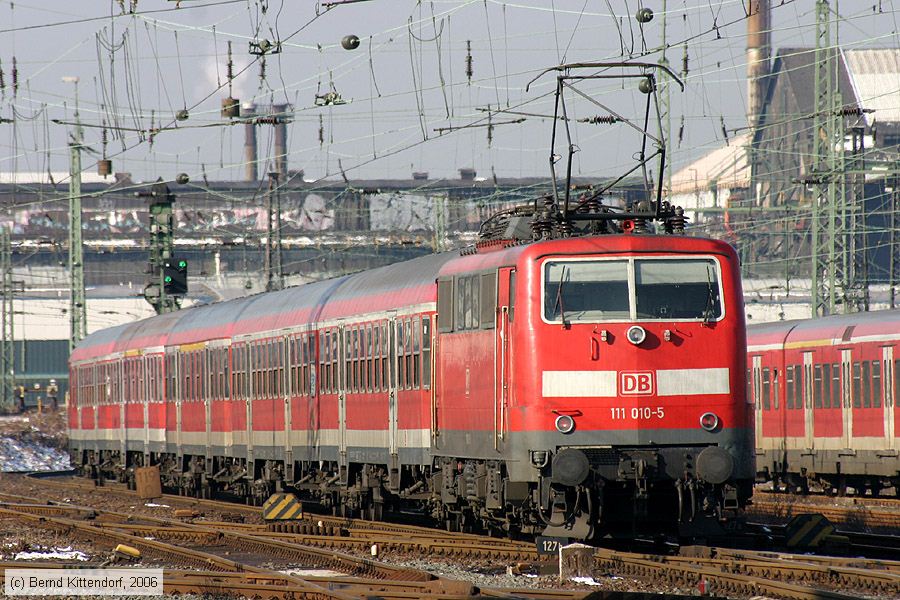 Deutsche Bahn - 111010-5
/ Bild: db1110105_bk0603130009.jpg