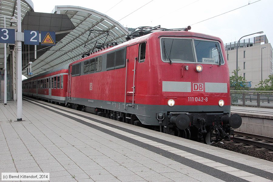 Deutsche Bahn - 111042-8
/ Bild: db1110428_bk1406020026.jpg