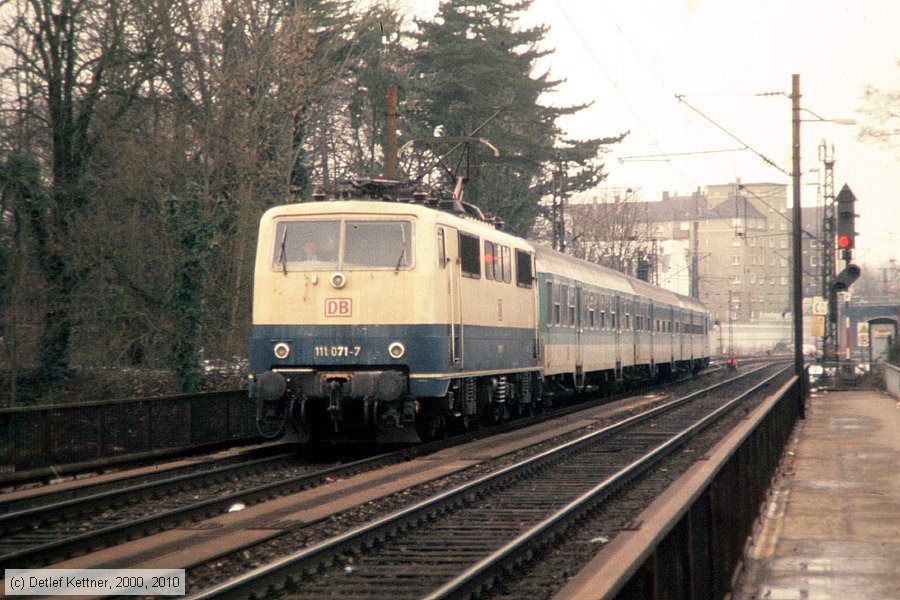 Deutsche Bahn - 111071-7
/ Bild: db1110717_dk131510.jpg