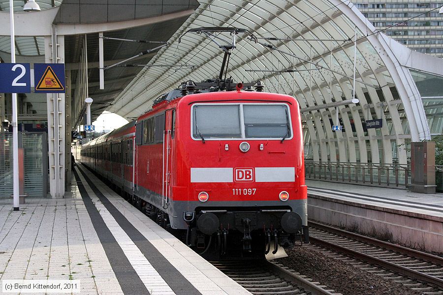 Deutsche Bahn - 111 097
/ Bild: db111097_bk1106210085.jpg