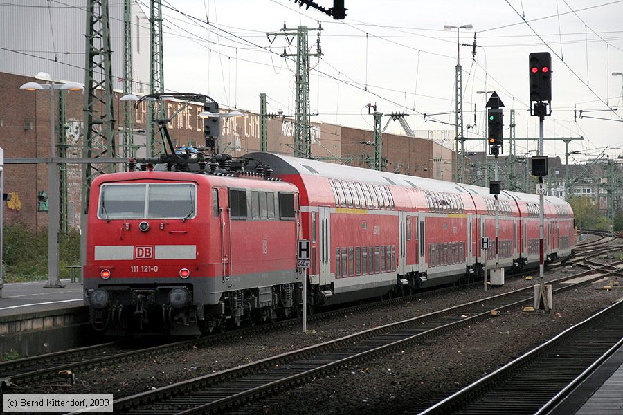 Deutsche Bahn - 111121-0
/ Bild: db1111210_bk0911250018.jpg