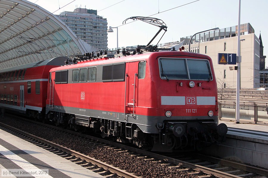 Deutsche Bahn - 111 121
/ Bild: db111121_bk1203060033.jpg