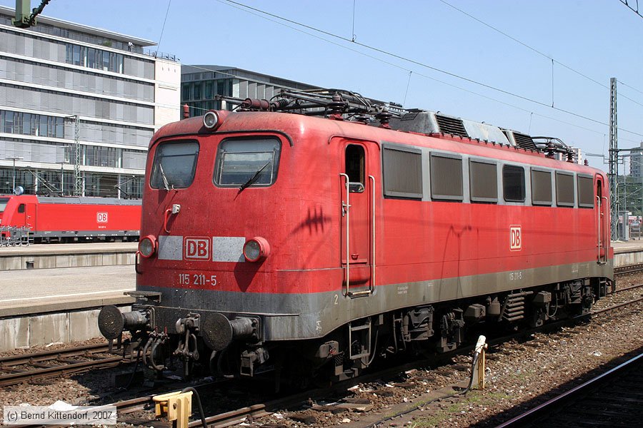 Deutsche Bahn - 115211-5
/ Bild: db1152115_bk0706080072.jpg