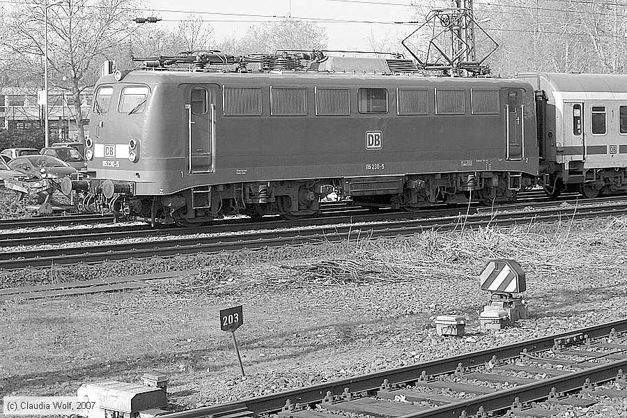Deutsche Bahn - 115230-5
/ Bild: db1152305_cw0703150030.jpg