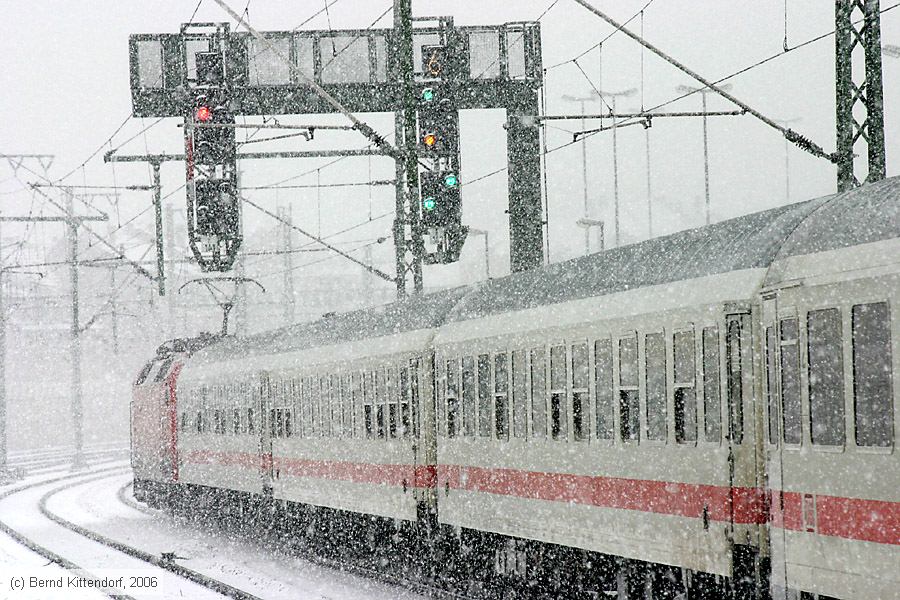 Deutsche Bahn - 120103-7
/ Bild: db1201037_bk0603030027.jpg