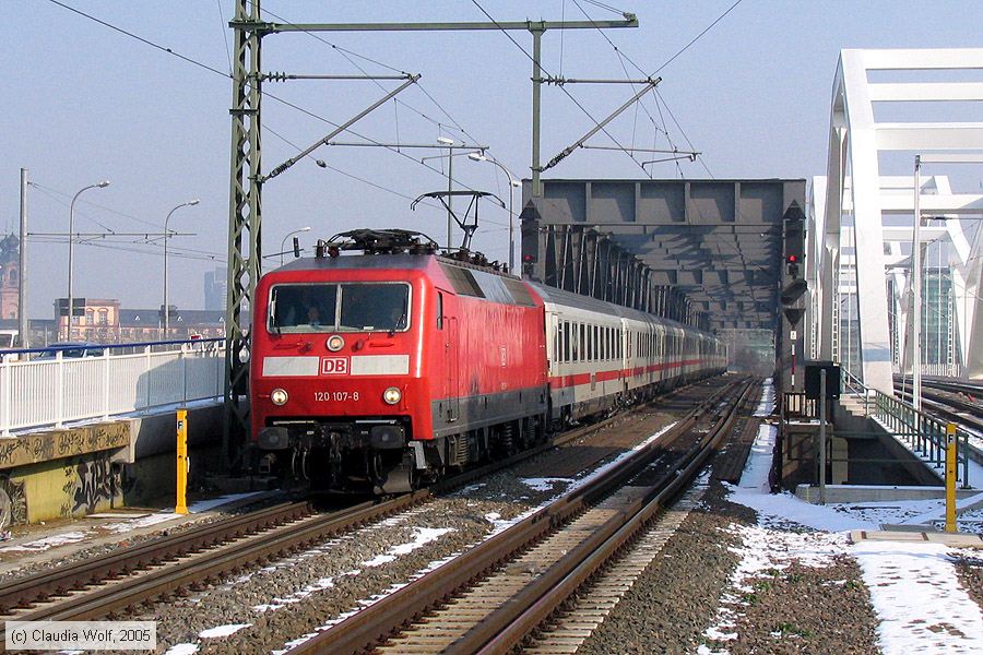 Deutsche Bahn - 120107-8
/ Bild: db1201078_cw007795.jpg