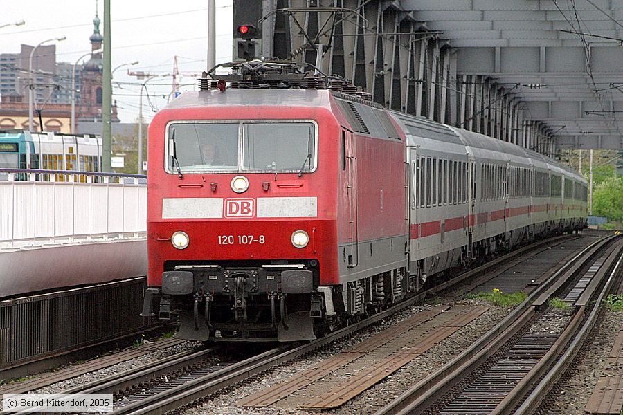Deutsche Bahn - 120107-8
/ Bild: db1201078_e0016617.jpg