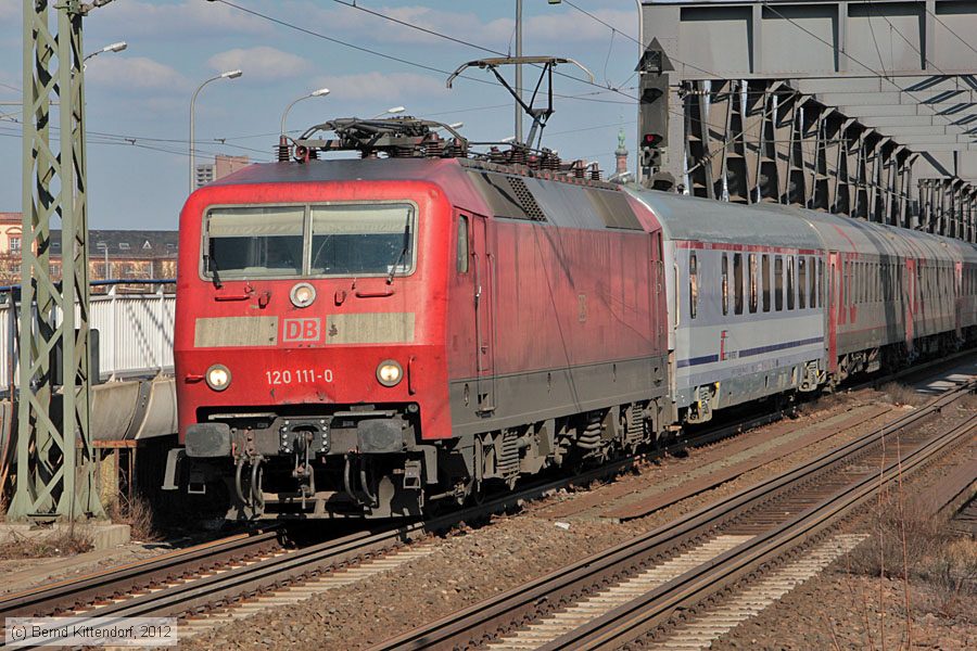 Deutsche Bahn - 120111-0
/ Bild: db1201110_bk1203060017.jpg