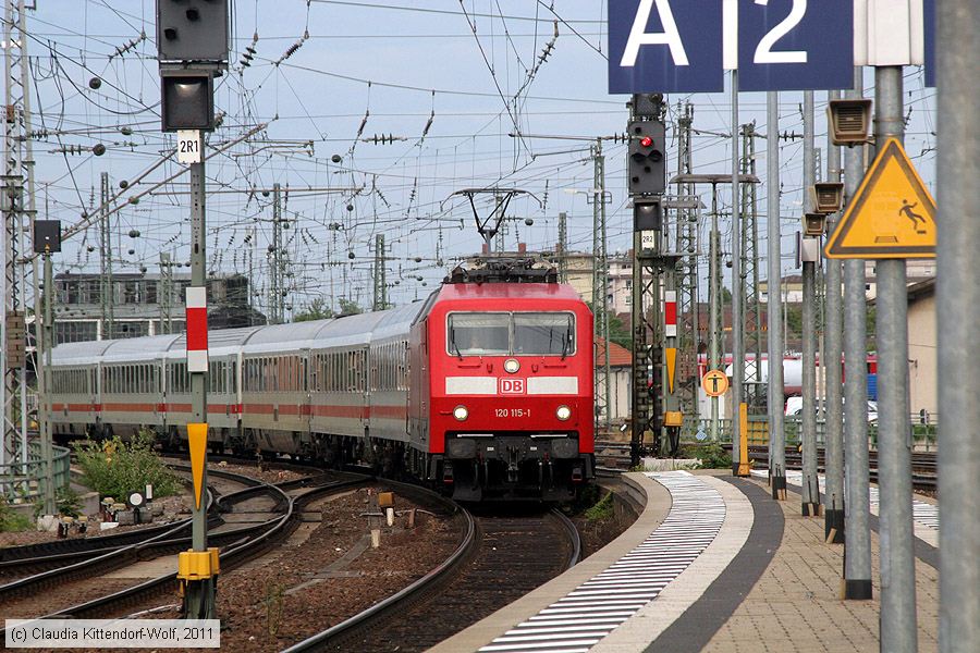 Deutsche Bahn - 120115-1
/ Bild: db1201151_cw1106210047.jpg