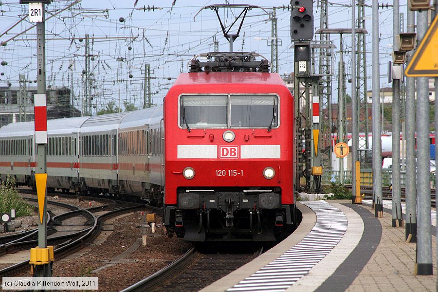 Deutsche Bahn - 120115-1
/ Bild: db1201151_cw1106210048.jpg