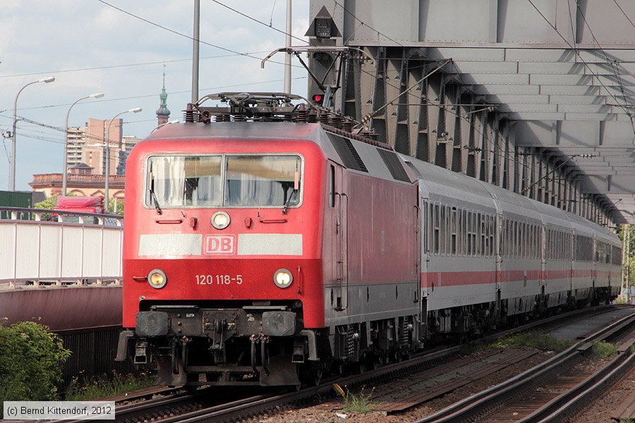 Deutsche Bahn - 120118-5
/ Bild: db1201185_bk1207160011.jpg