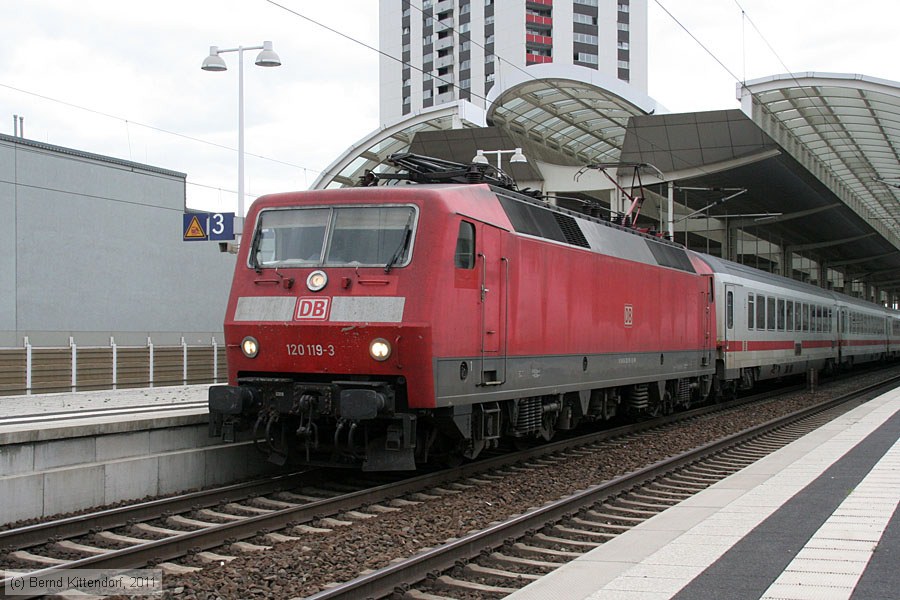 Deutsche Bahn - 120119-3
/ Bild: db1201193_bk1108050038.jpg