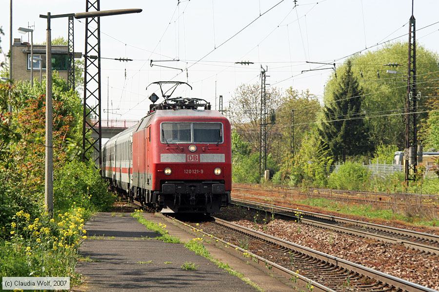 Deutsche Bahn - 120121-9
/ Bild: db1201219_cw0704200014.jpg