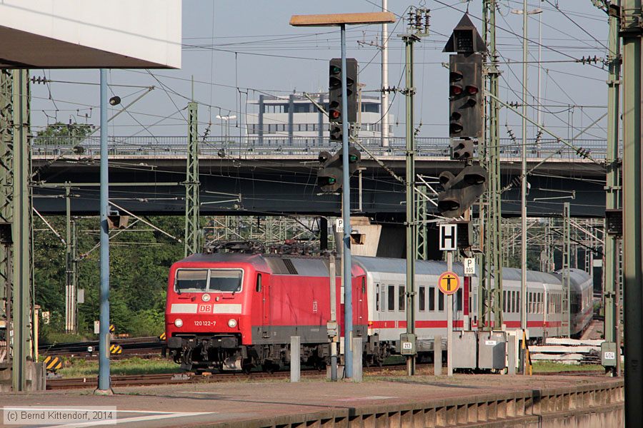 Deutsche Bahn - 120122-7
/ Bild: db1201227_bk1408020023.jpg