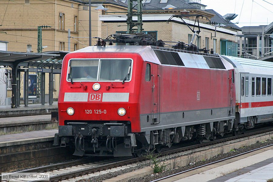 Deutsche Bahn - 120125-0
/ Bild: db1201250_bk0803120108.jpg