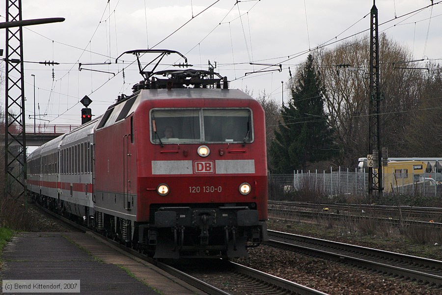 Deutsche Bahn - 120130-0
/ Bild: db1201300_bk0703090027.jpg