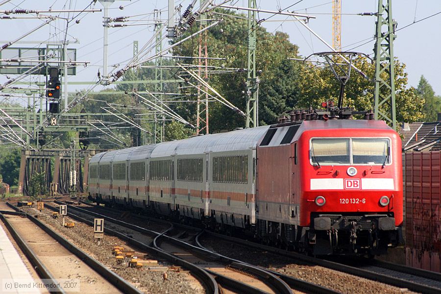 Deutsche Bahn - 120132-6
/ Bild: db1201326_bk0708260141.jpg