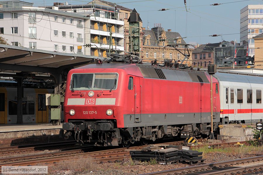 Deutsche Bahn - 120137-5
/ Bild: db1201375_bk1206140081.jpg