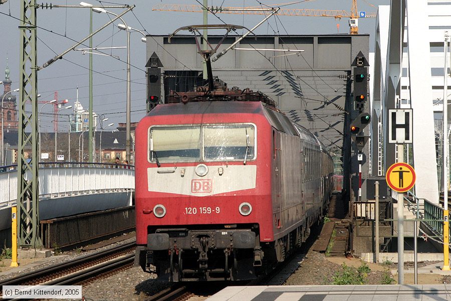 Deutsche Bahn - 120159-9
/ Bild: db1201599_e0015876.jpg