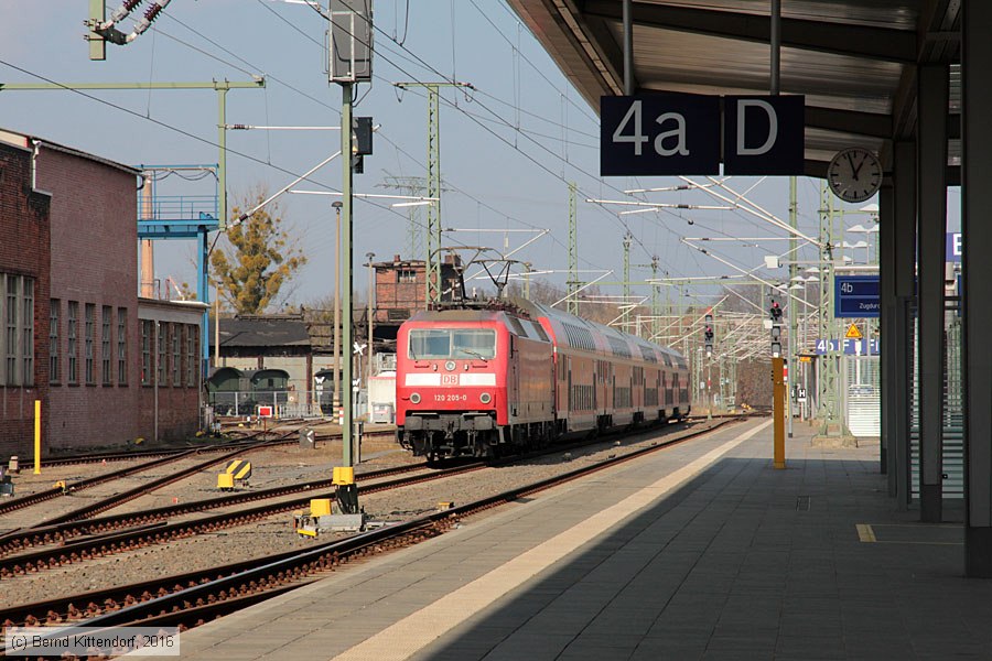 Deutsche Bahn - 120205-0
/ Bild: db1202050_bk1603090097.jpg