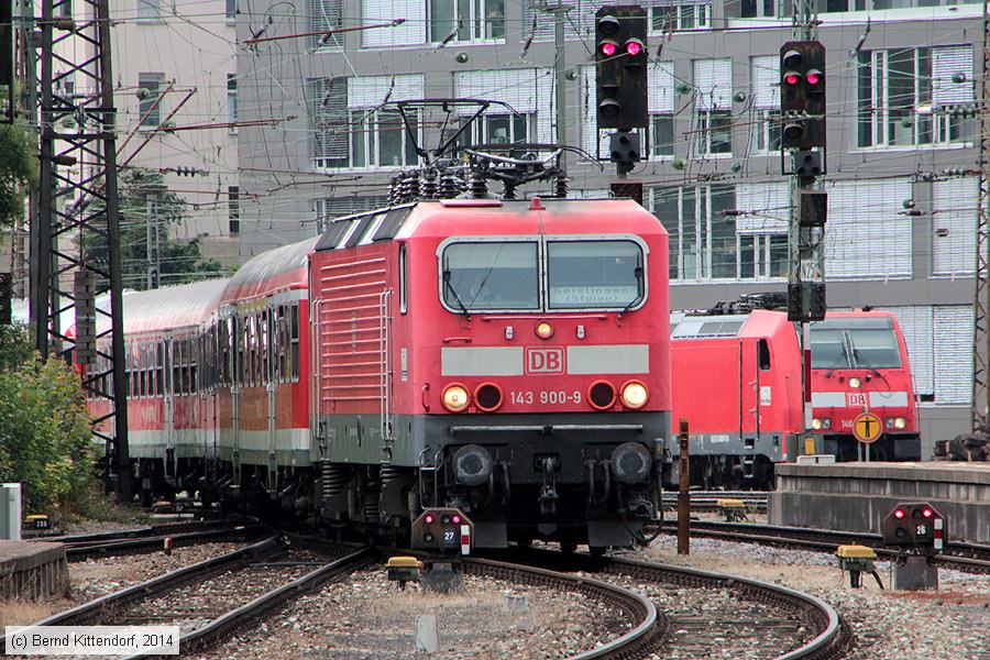 Deutsche Bahn - 143900-9
/ Bild: db1439009_bk1407250170.jpg Deutsche Bahn - 143900-9
/ Bild: db1439009_bk1407250170.jpg