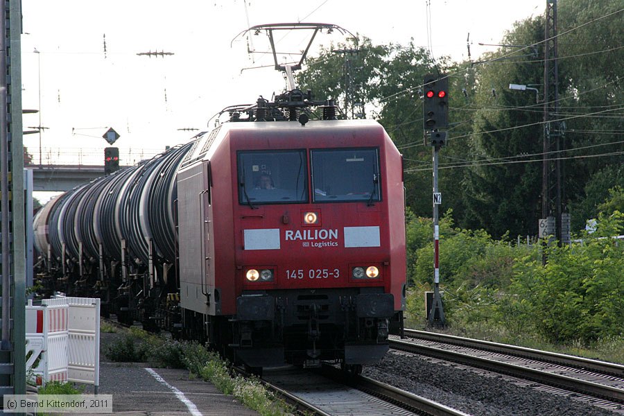 Deutsche Bahn - 145025-3
/ Bild: db1450253_bk1107180016.jpg Deutsche Bahn - 145025-3
/ Bild: db1450253_bk1107180016.jpg