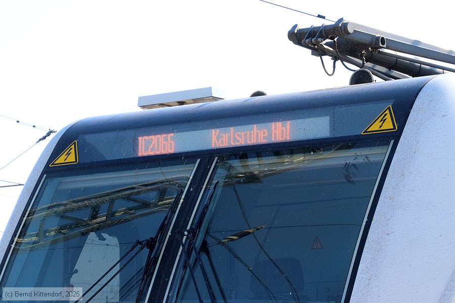 Deutsche Bahn - 147 582
/ Bild: db1475821_bk2506280348.jpg Deutsche Bahn - 147 582
/ Bild: db1475821_bk2506280348.jpg