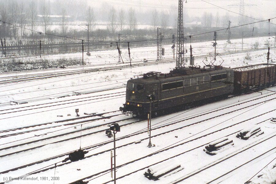 Deutsche Bundesbahn - 151020-5
/ Bild: db1510205_ds027122.jpg