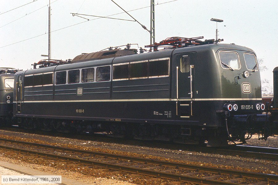 Deutsche Bundesbahn - 151020-5
/ Bild: db1510205_ds030231.jpg