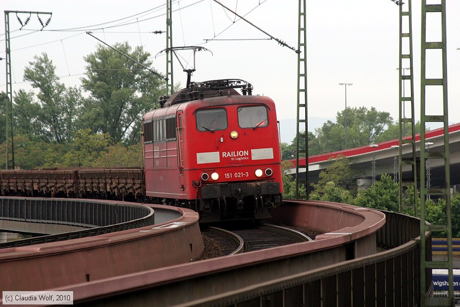 Deutsche Bahn - 151021-3
/ Bild: db1510213_cw1005200191.jpg