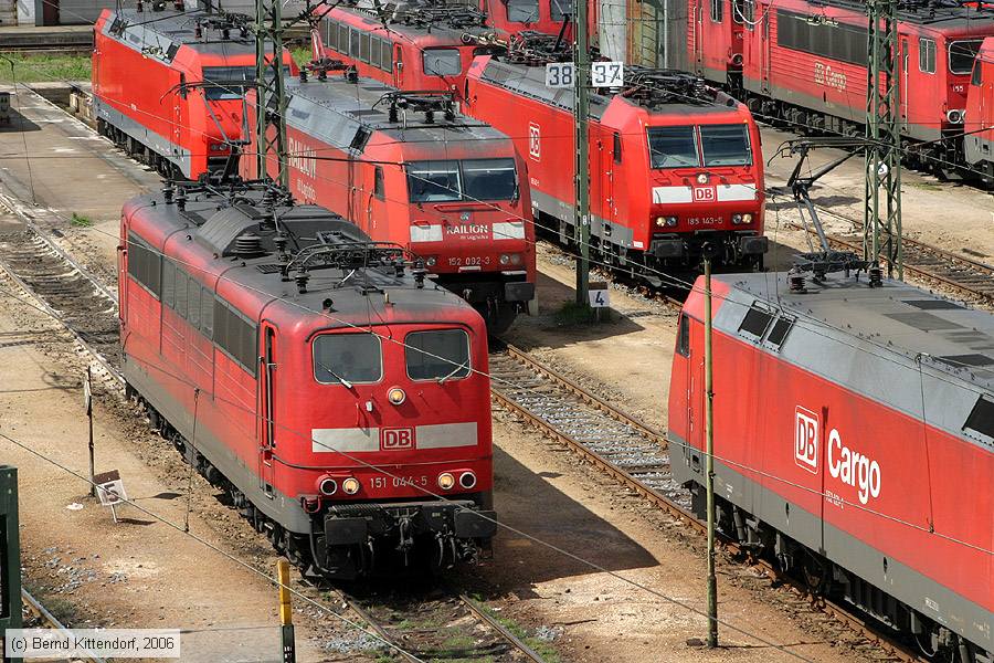 Deutsche Bahn - 151044-5
/ Bild: db1510445_bk0604290036.jpg