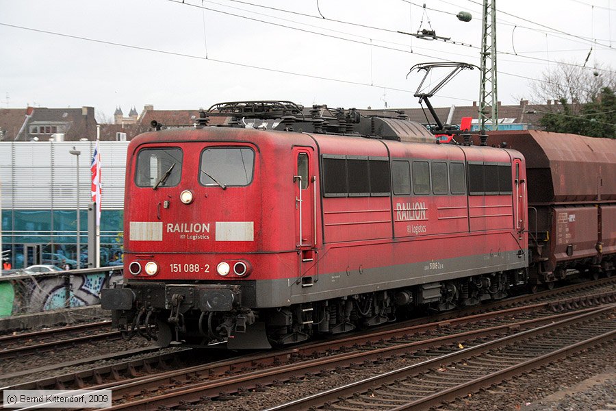 Deutsche Bahn - 151088-2
/ Bild: db1510882_bk0911260232.jpg