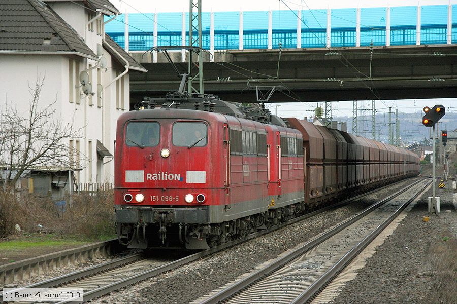 Deutsche Bahn - 151096-5
/ Bild: db1510965_bk1003250129.jpg Deutsche Bahn - 151096-5
/ Bild: db1510965_bk1003250129.jpg
