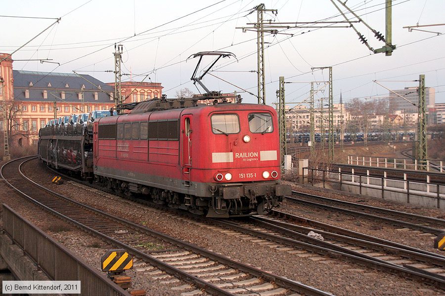 Deutsche Bahn - 151135-1
/ Bild: db1511351_bk1102080107.jpg